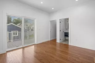 24 Cottage St, Taunton, MA 02780 - Photo 15