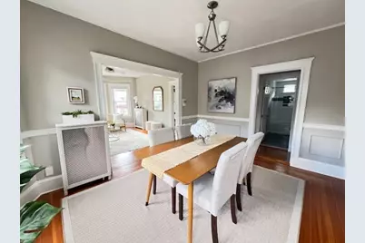 22 Harrington St #2, Newton, MA 02460 - Photo 3