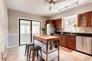 22 Harrington St, Newton, MA 02460 - Photo 5