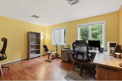 330 Sunderland Rd #7, Worcester, MA 01604 - Photo 9