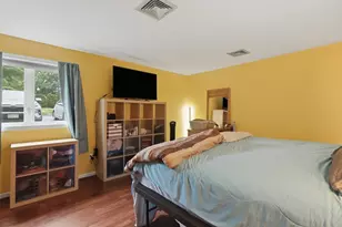 330 Sunderland Rd, Worcester, MA 01604 - Photo 11