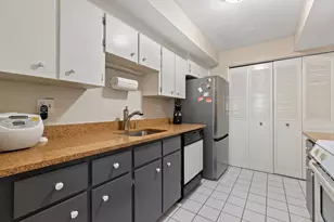 11 Elderwood Dr, Stoughton, MA 02072 - Photo 9