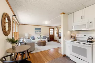 9 Jewett St, Rockport, MA 01966 - Photo 11