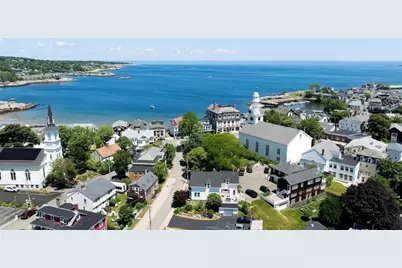 9 Jewett St #A, Rockport, MA 01966 - Photo 3