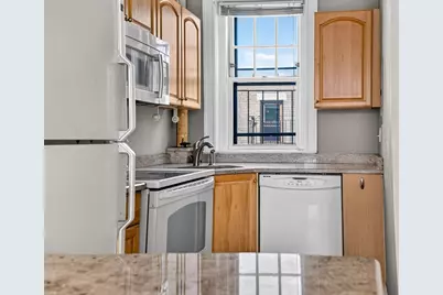 1572 Commonwealth Ave. #14, Boston, MA 02135 - Photo 7