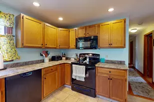 7 Highview Terrace, Bridgewater, MA 02324 - Photo 9