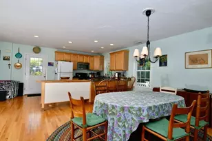 18 D St, Hull, MA 02045 - Photo 5