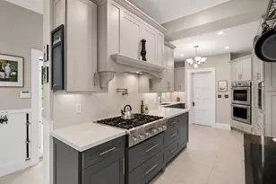 32 Belmont Ave, Lowell, MA 01852 - Photo 13