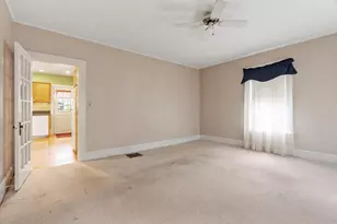 14 Doane St, Fitchburg, MA 01420 - Photo 9