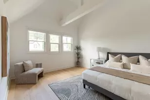 177 Thorndike St, Brookline, MA 02446 - Photo 23