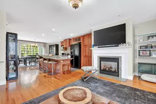 58-60 Tanglewood, Newton, MA 02459 - Photo 9