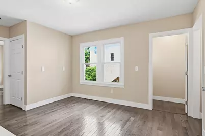 53 Devens St, Springfield, MA 01151 - Photo 15