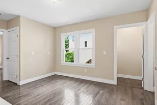 53 Devens St, Springfield, MA 01151 - Photo 15