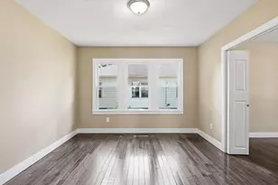 53 Devens St, Springfield, MA 01151 - Photo 9