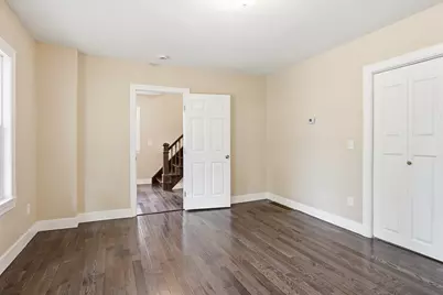 53 Devens St, Springfield, MA 01151 - Photo 7