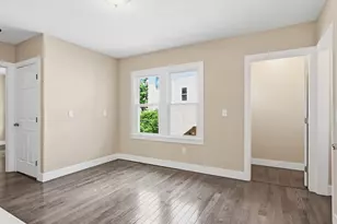53 Devens St, Springfield, MA 01151 - Photo 15