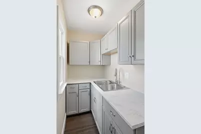 53 Devens St, Springfield, MA 01151 - Photo 17
