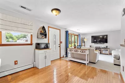 37 Angelo St, Worcester, MA 01604 - Photo 15