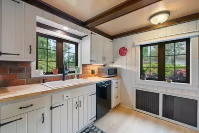 31 Braeburn Rd, Boston, MA 02136 - Photo 19