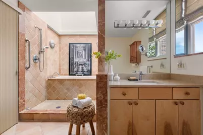 57 E Concord St #9, Boston, MA 02118 - Photo 21