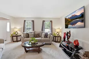 39 Venture Dr, Springfield, MA 01119 - Photo 7