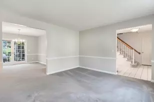39 Venture Dr, Springfield, MA 01119 - Photo 11