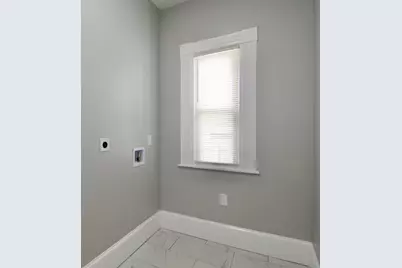 43 Princeton St, Springfield, MA 01109 - Photo 17
