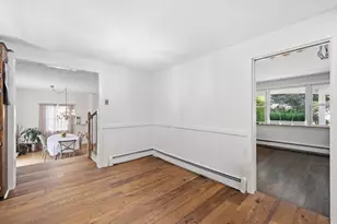 21 Shepard St, Marblehead, MA 01945 - Photo 15