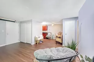 7 Village Rock Ln, Natick, MA 01760 - Photo 3