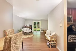 7 Village Rock Ln, Natick, MA 01760 - Photo 9