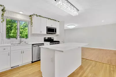 990 Frank Smith Rd, Longmeadow, MA 01106 - Photo 7