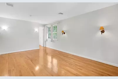 990 Frank Smith Rd, Longmeadow, MA 01106 - Photo 19