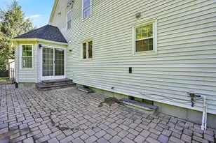 990 Frank Smith Rd, Longmeadow, MA 01106 - Photo 35