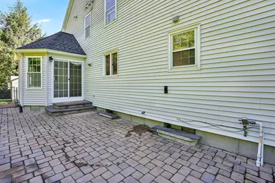 990 Frank Smith Rd, Longmeadow, MA 01106 - Photo 35