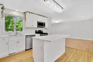 990 Frank Smith Rd, Longmeadow, MA 01106 - Photo 7