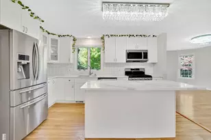 990 Frank Smith Rd, Longmeadow, MA 01106 - Photo 3
