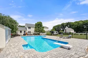 132 Tipperary Dr, Northbridge, MA 01588 - Photo 23