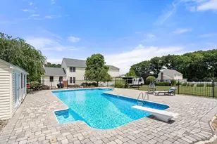 132 Tipperary Dr, Northbridge, MA 01588 - Photo 23