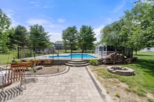 132 Tipperary Dr, Northbridge, MA 01588 - Photo 21