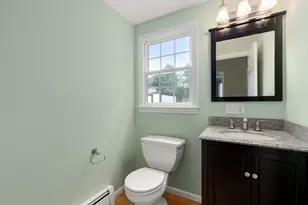 132 Tipperary Dr, Northbridge, MA 01588 - Photo 9