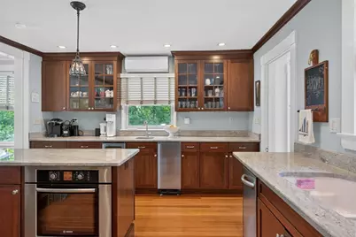 30 Daggett Avenue, Tisbury, MA 02568 - Photo 9