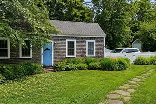 30 Daggett Ave, Tisbury, MA 02568 - Photo 35