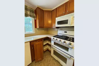 4 Trailwood Drive, Bridgewater, MA 02324 - Photo 9