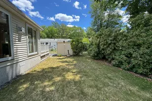 4 Trailwood Dr, Bridgewater, MA 02324 - Photo 29