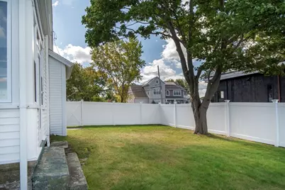 90 Shore Avenue, Quincy, MA 02169 - Photo 15