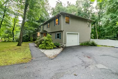 13 Westwood St #1, Burlington, MA 01803 - Photo 5