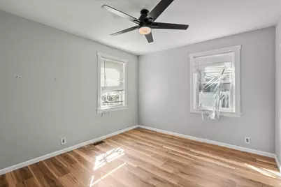 35 Merrimac Ave, Springfield, MA 01104 - Photo 11