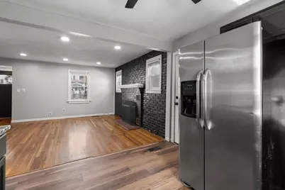 35 Merrimac Ave, Springfield, MA 01104 - Photo 5