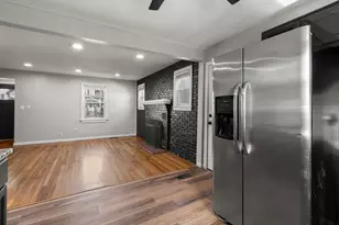 35 Merrimac Ave, Springfield, MA 01104 - Photo 5