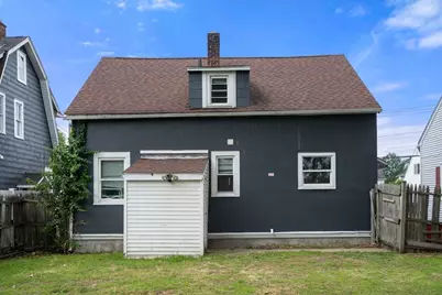 35 Merrimac Ave, Springfield, MA 01104 - Photo 21